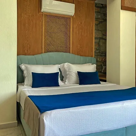 Portofino Boutique 3* Акьяка