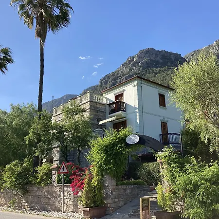 Portofino Boutique Отель Акьяка